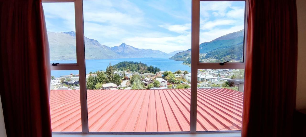 Spacious Home With Awesome Lake Views Queenstown Exterior photo